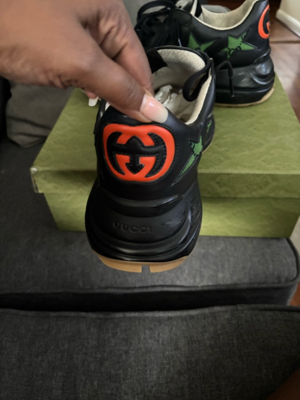 Gucci Black Leather Sneakers with Green Star Appliqués and Orange Heel Accents - Picture 5 of 12